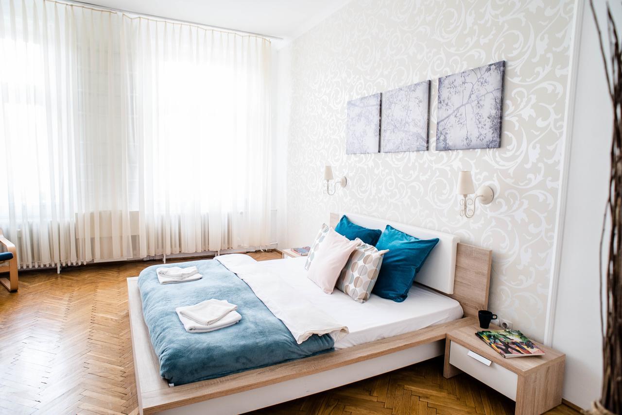 Nine Trees Apartment Budapest Esterno foto